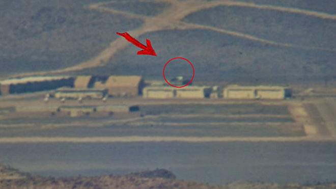 Platillos en el area 51